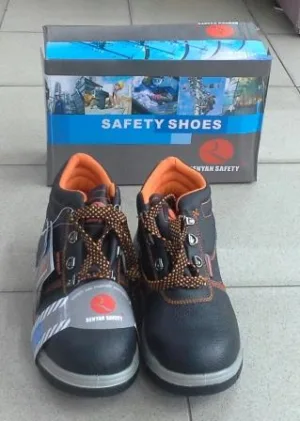 RENYAN SSAFETY BOOT