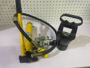 CP-180  350CC HYDRAULIC HAND PUMP  WITH 70-400 SQ.MM SEPARABLE  CRIMPING TOOLS