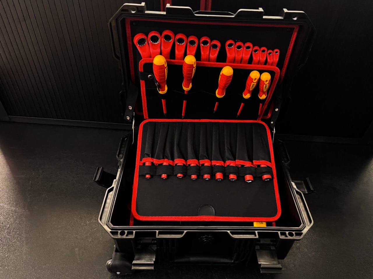 YATO 56PC CUSTOM-BUILT MINI ELECTRICAL TOOLS KIT - Image 3